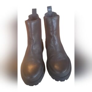 Lucky Brand Ellerey Black Leather Chelsea Chunky Ankle Boots Sz 71/2 M/38